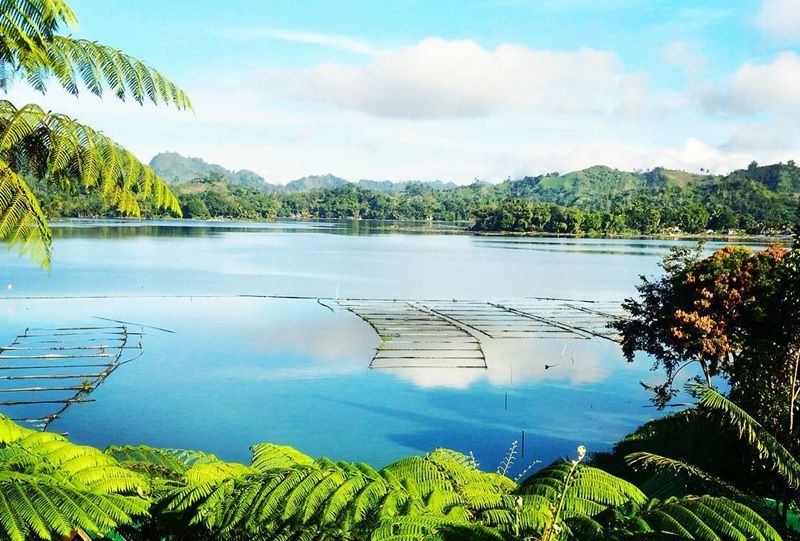 5 Danau Terindah yang Terdapat di Filipina, Destinasi Alam Favorit!