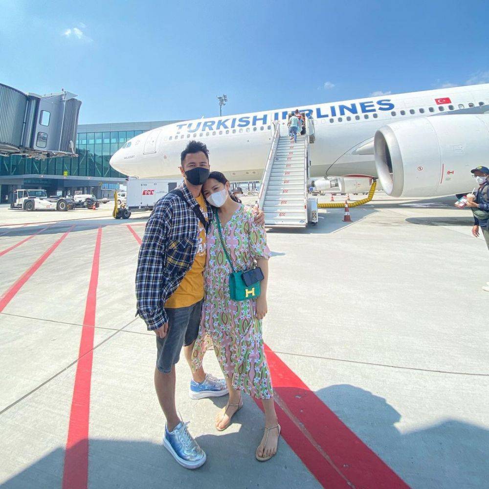 10 Potret Harmonis Raffi Ahmad Dan Nagita, Anniversary Ke-7