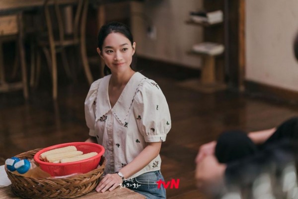 Serba Mahal, 11 Harga Jam Tangan Shin Min Ah di Hometown Cha-Cha-Cha