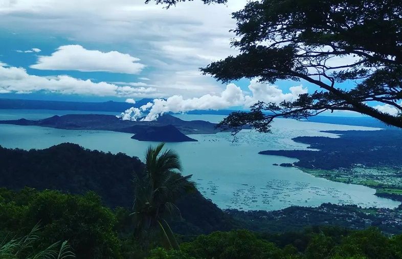 5 Danau Terindah yang Terdapat di Filipina, Destinasi Alam Favorit!