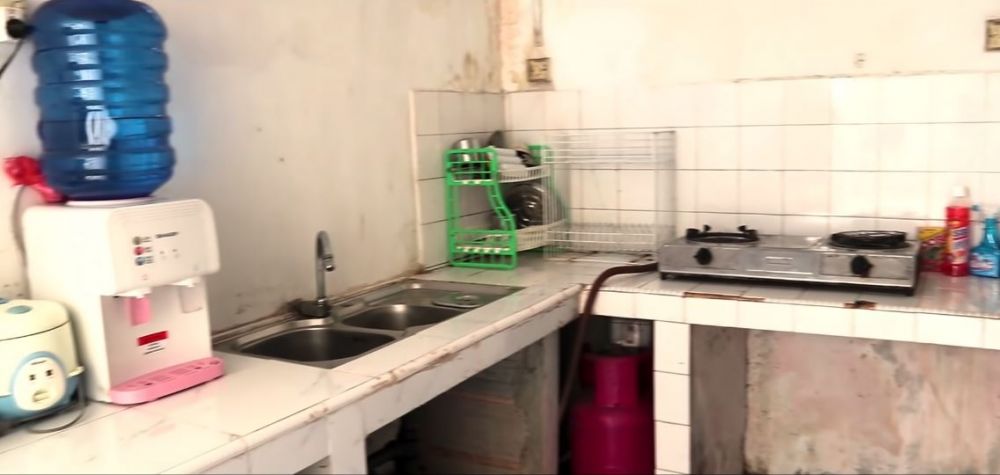 9 Potret Rumah Masa Kecil Ria Ricis di Batam, Kini Jadi Pesantren