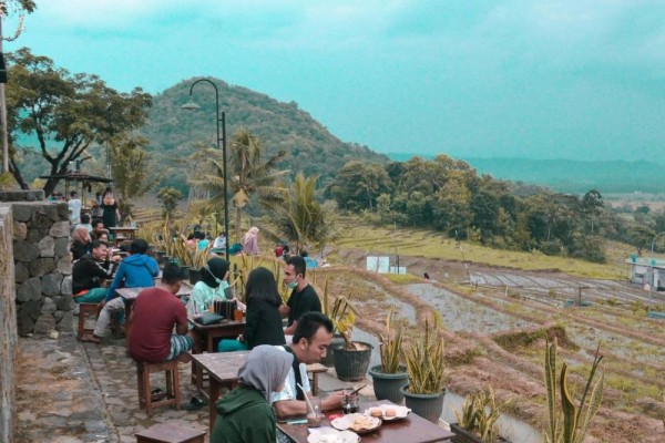 6 Tempat Ngopi Cantik di Jogja dengan Nuansa Alam yang Menenangkan