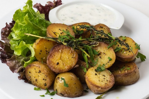 5 Kreasi Fondant Potato, Olahan Kentang Berbalut Mentega yang Gurih