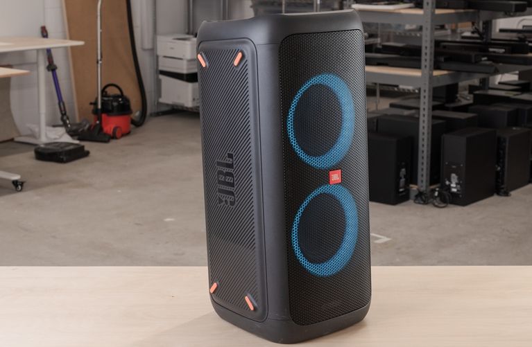 Speaker JBL Paling Populer di Tahun 2021