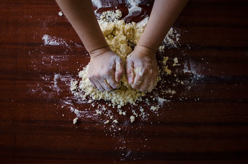 5 Cara Bikin Kue Pare Pandan, Lucu Bentuknya dan Mantap Isiannya