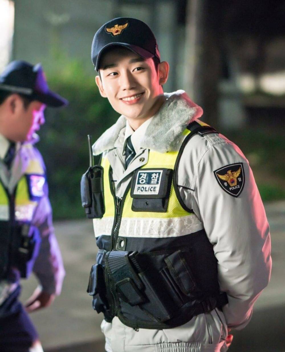 12 Drama Yang Dibintangi Jung Hae In, Lawan Main Jisoo