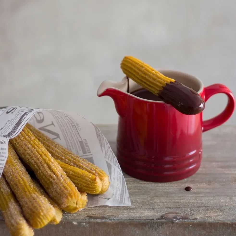 Ada Churros, 10 Street Food Khas Eropa yang Memanjakan Lidah