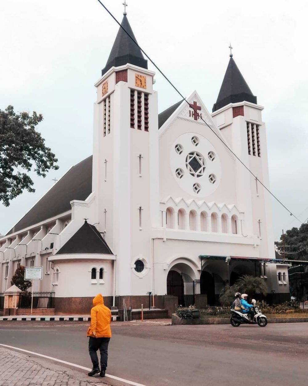 9 Katedral Paling Estetik di Indonesia, Tak Perlu Jauh-Jauh ke Eropa