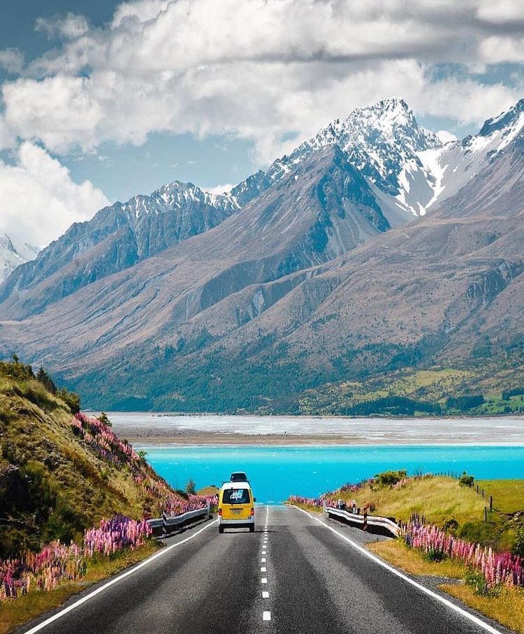 9 Potret Tekapo, Danau dengan Panorama Super Cantik di Selandia Baru