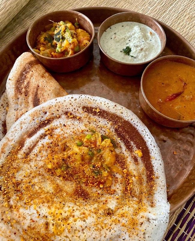 Масала доса. Масала ДОСА блюдо индийское. Масала ДОСА С картошки. Masala Dosa кафе на берегу.