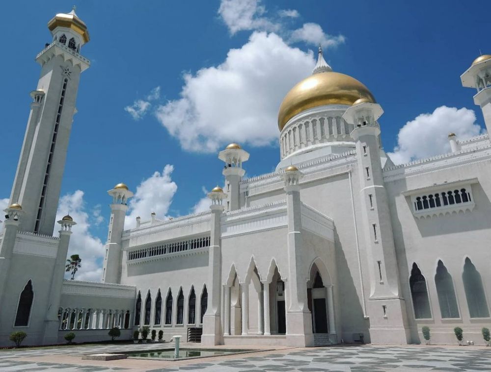 Potret Masjid Sultan Omar Ali Saifuddin