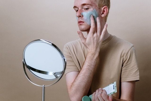 5 Tips for Choosing a Facial Wash for Oily Boys' Skin