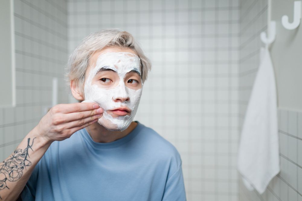 5 Tips for Choosing a Facial Wash for Oily Boys' Skin