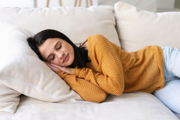 5 Kesalahan saat Tidur Siang yang Bikin Tubuh Gak Fit, Hindari!