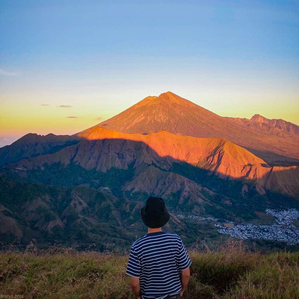 7 Bukit Berlatar Gunung Rinjani di Sembalun-Lombok, Menakjubkan!