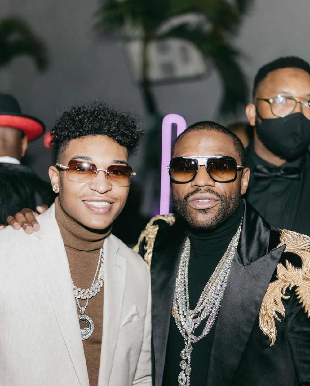 10 Potret Gaya Hidup Glamor Koraun, Putra Floyd Mayweather