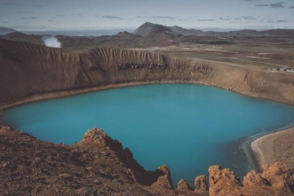 5 Danau Paling Memukau di Islandia, Suasananya Bikin Hati Tenang!