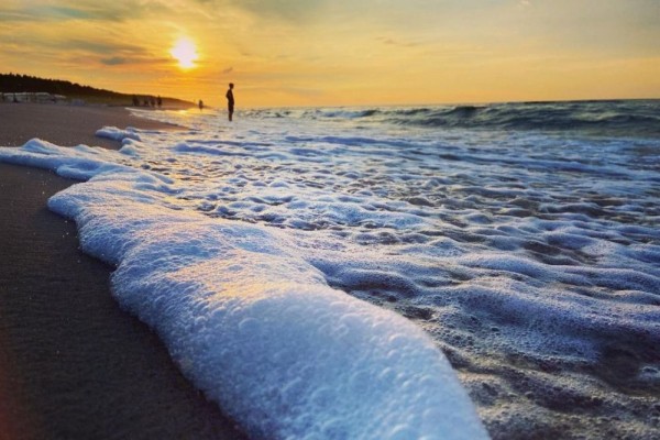 5 Pantai Paling Indah di Polandia, Bikin Liburan Makin Bewarna!