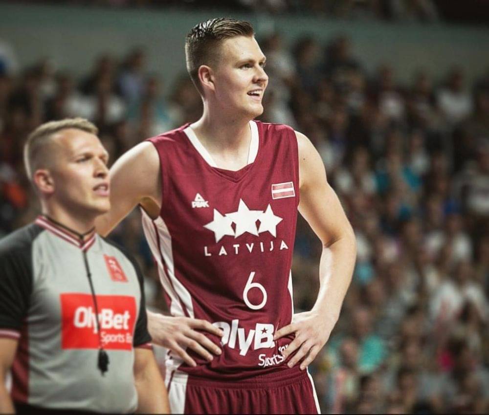 10 Potret Kristaps Porzingis, Sang Unicorn Di NBA