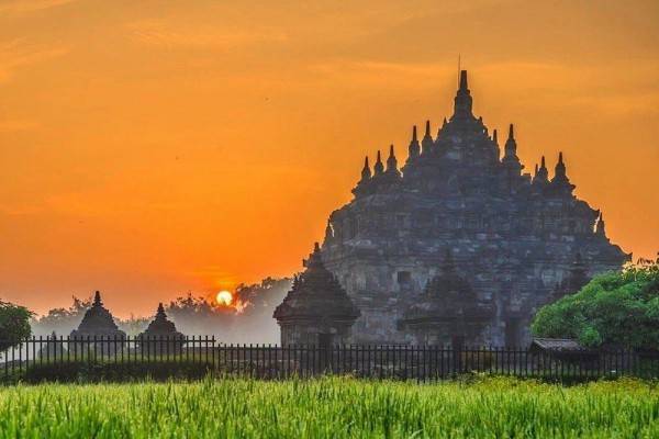 Selain Prambanan, Ini 6 Wisata Candi Terbaik Di Yogyakarta