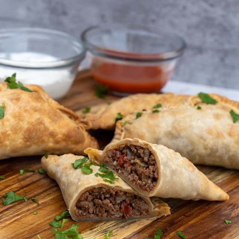 5 Street Food Khas Argentina, Rata-rata Punya Isian Keju Melimpah!