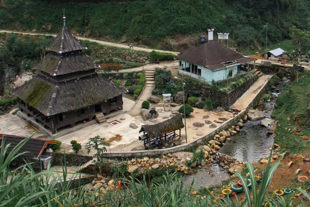 5 Masjid Terindah dan Tertua di Sumatera Barat yang Wajib Dikunjungi