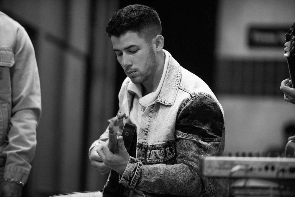 10 Fakta Menarik Nick Jonas, Member Jonas Brothers