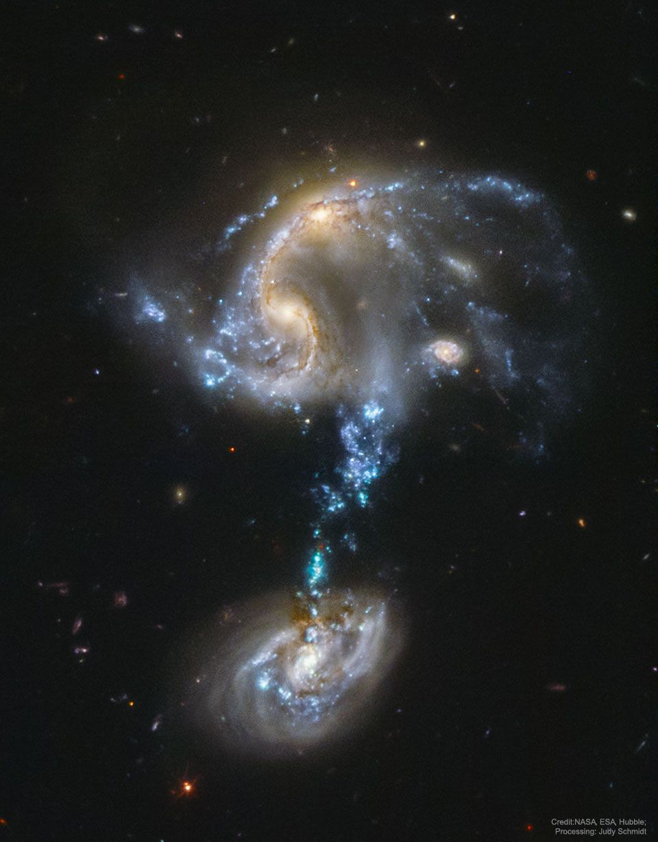 9 Inter-Galactic Collision Events That Hubble Captured 