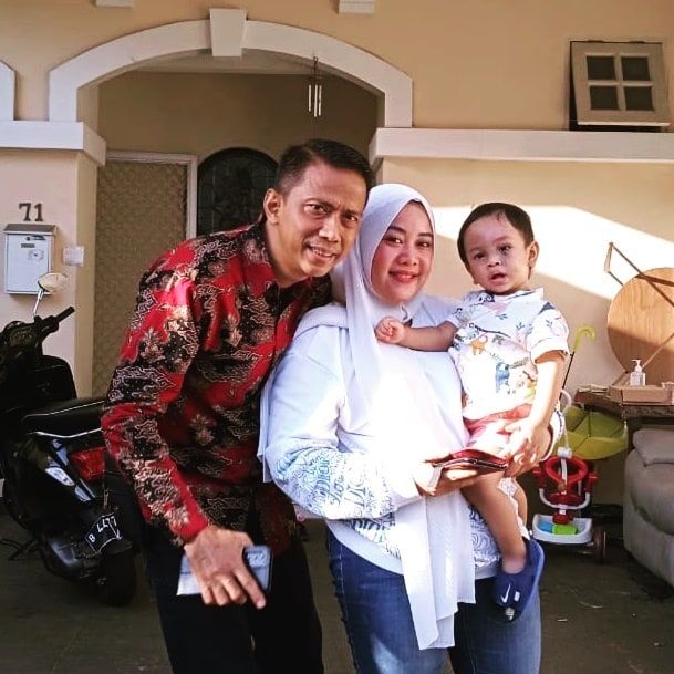 10 Potret Kedekatan Gala dengan Nenek Sambungnya dari Sejak Lahir