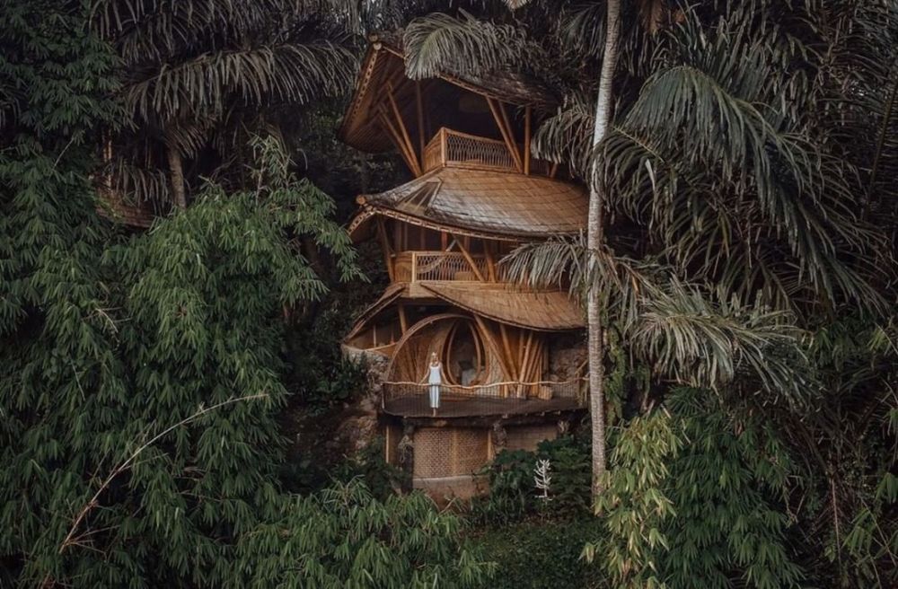 7 Rekomendasi Penginapan Eco-Friendly dari Bambu di Bali