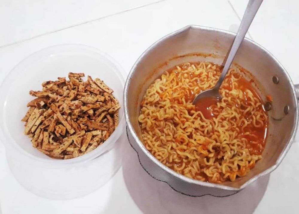 5 Makanan Yang Cocok Dimakan Saat Hujan Turun, Bikin Rileks!