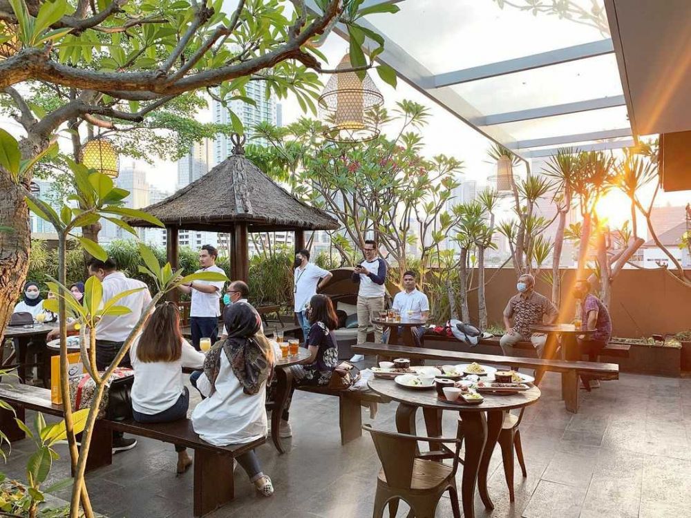 5 Tempat Nongkorong di Jakarta dengan Konsep Garden Cafe