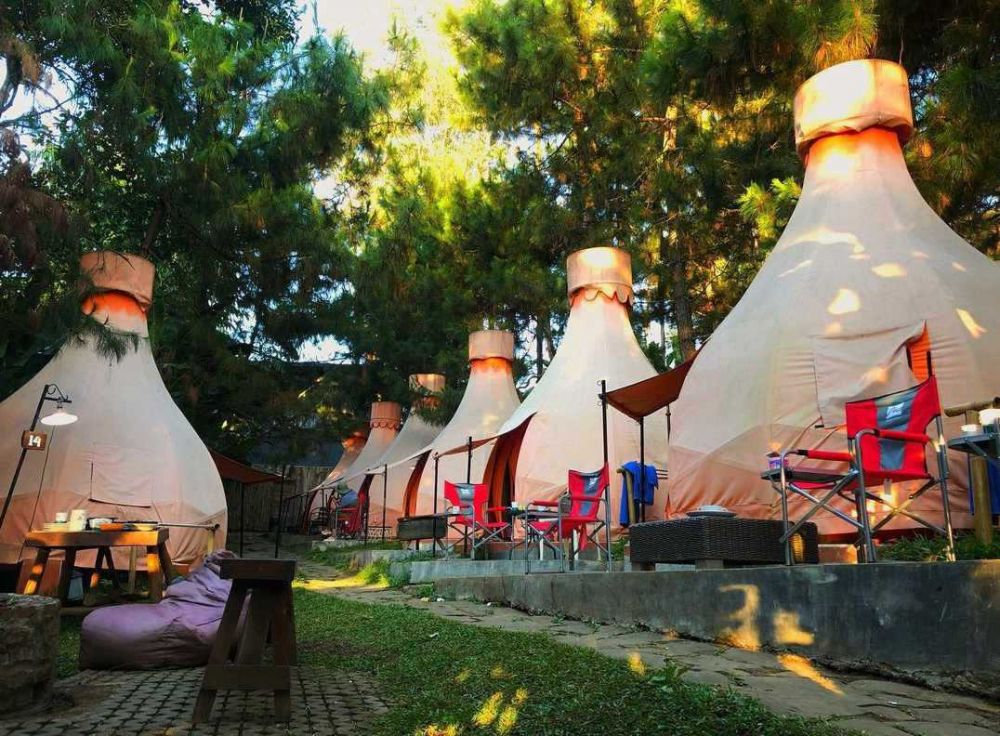 5 Rekomendasi Glamping di Bandung yang Seru untuk Staycation