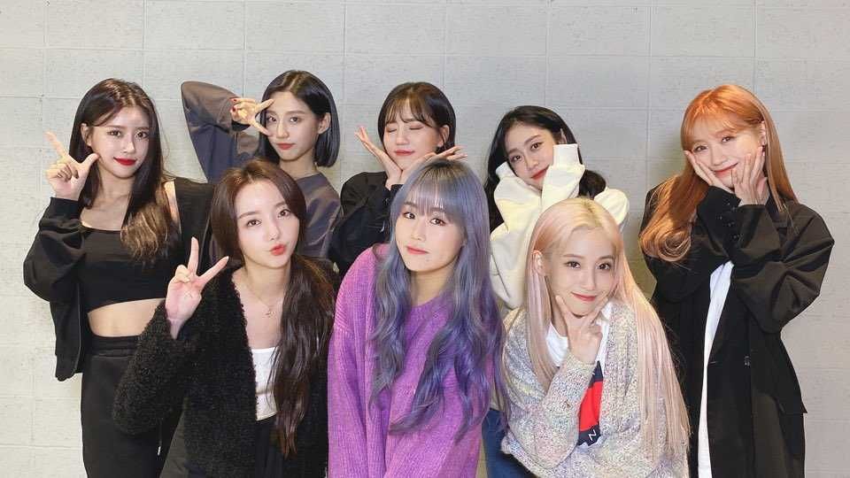 Bubar, 10 Fakta Perjalanan Karier Lovelyz yang Bikin Salut