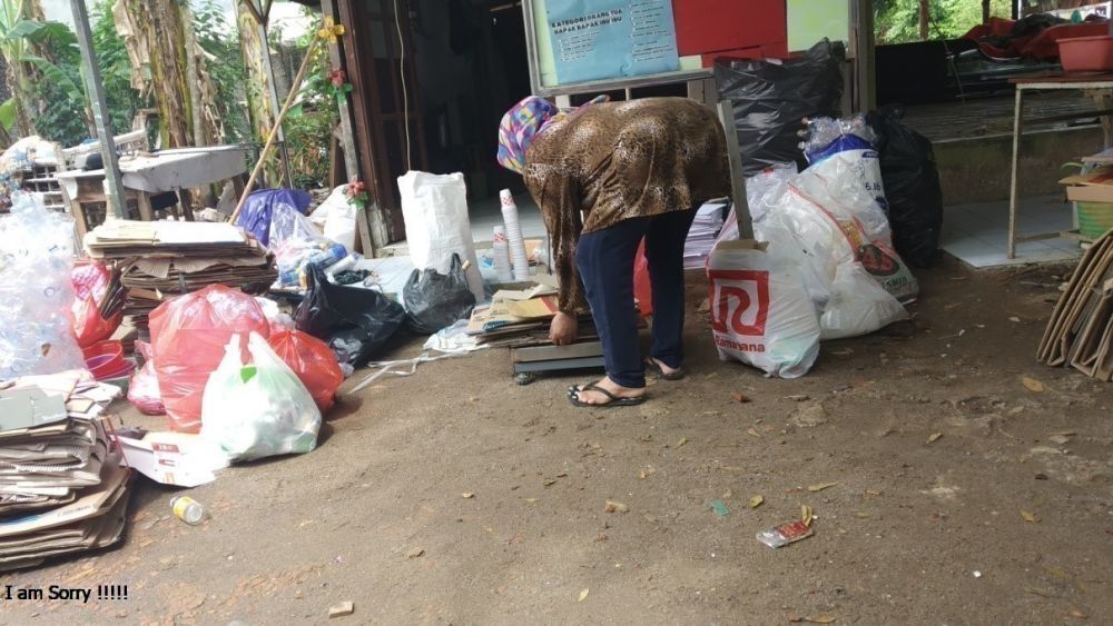 Keren! Warga Mataram Olah 18 Ton Sampah jadi Biogas