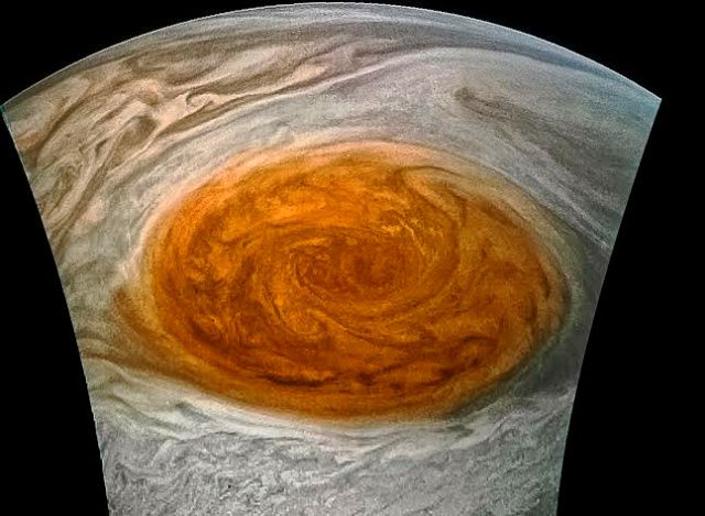 5 Terrible Things That Would Happen If Humans Landed on Jupiter