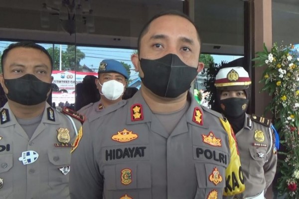 Sopir Vanessa Angel Pasrahkan Soal Pengacara ke Polres Jombang