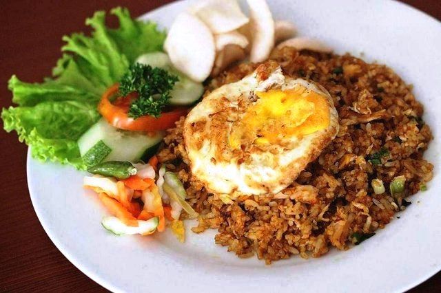 7 Menu Nasi Goreng Lezat dan Anti Ribet, Pas Banget buat Makan Malam!