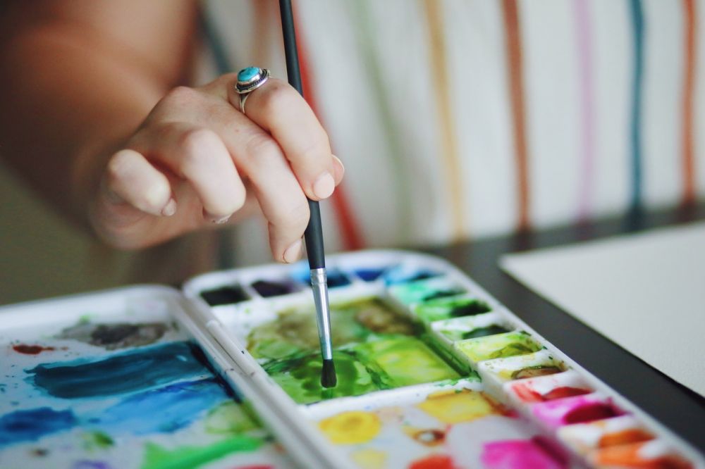 5 Manfaat Art Therapy, Cara Unik Tingkatkan Kesehatan Mental  