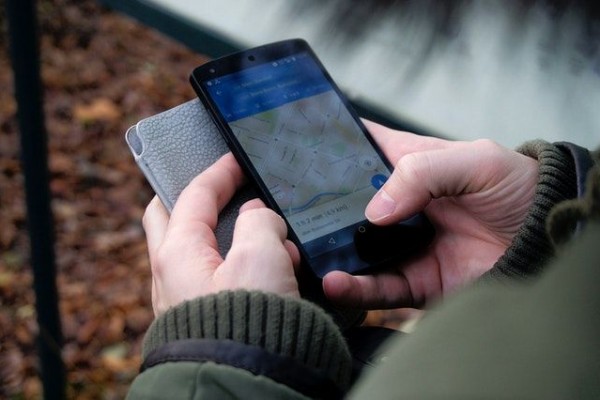 Ikuti Google Maps, Pemudik asal Bandung Nyasar di Hutan Karawang