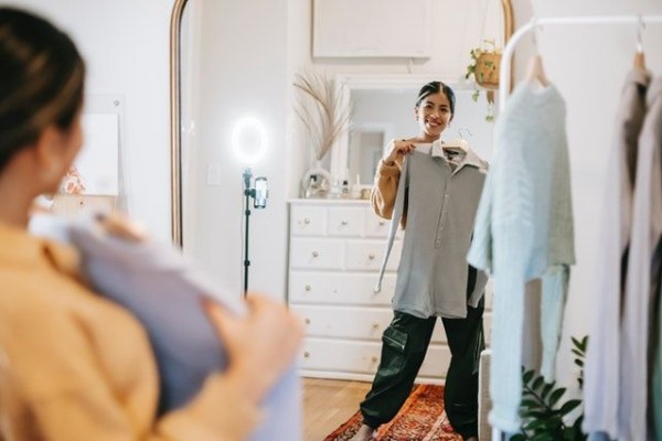 7 Tips Jualan Baju Tidur, yuk Panen Cuan!