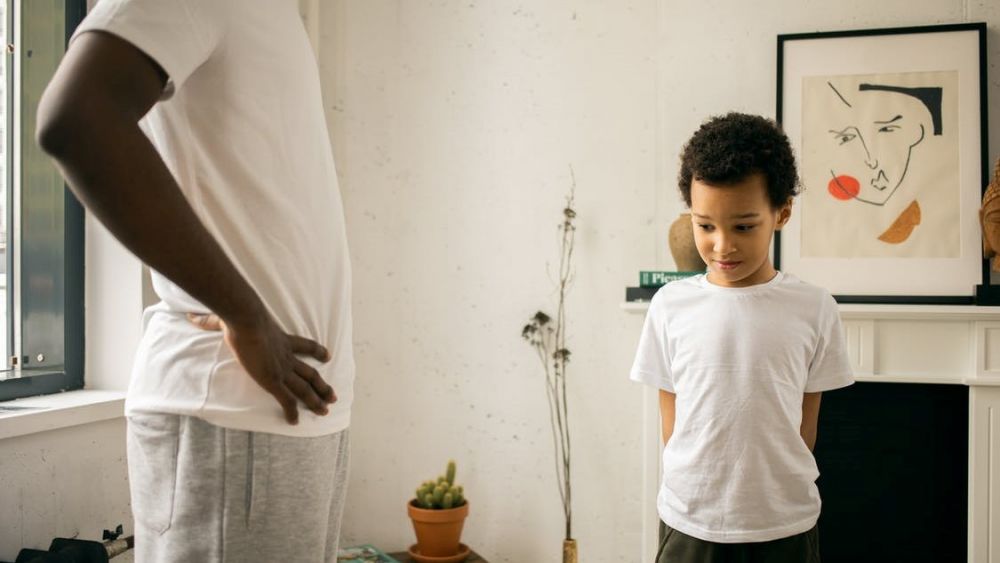 5 Tanda Orangtua Lebih Mengedepankan Ego, Mengabaikan Perasaan Anak