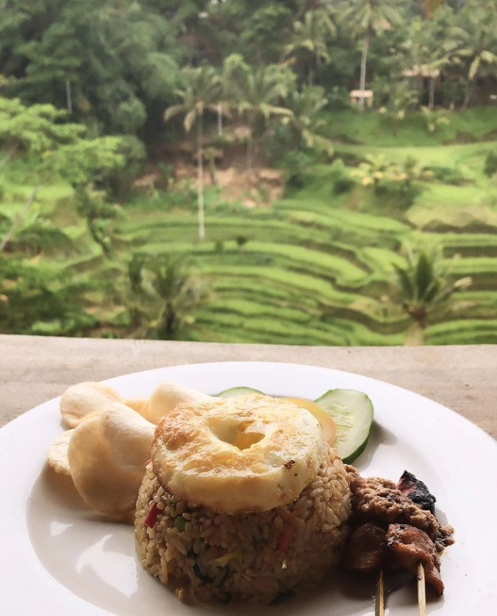 5 Rekomendasi Restoran Tepi Sawah di Bali, Hawanya Sejuk!