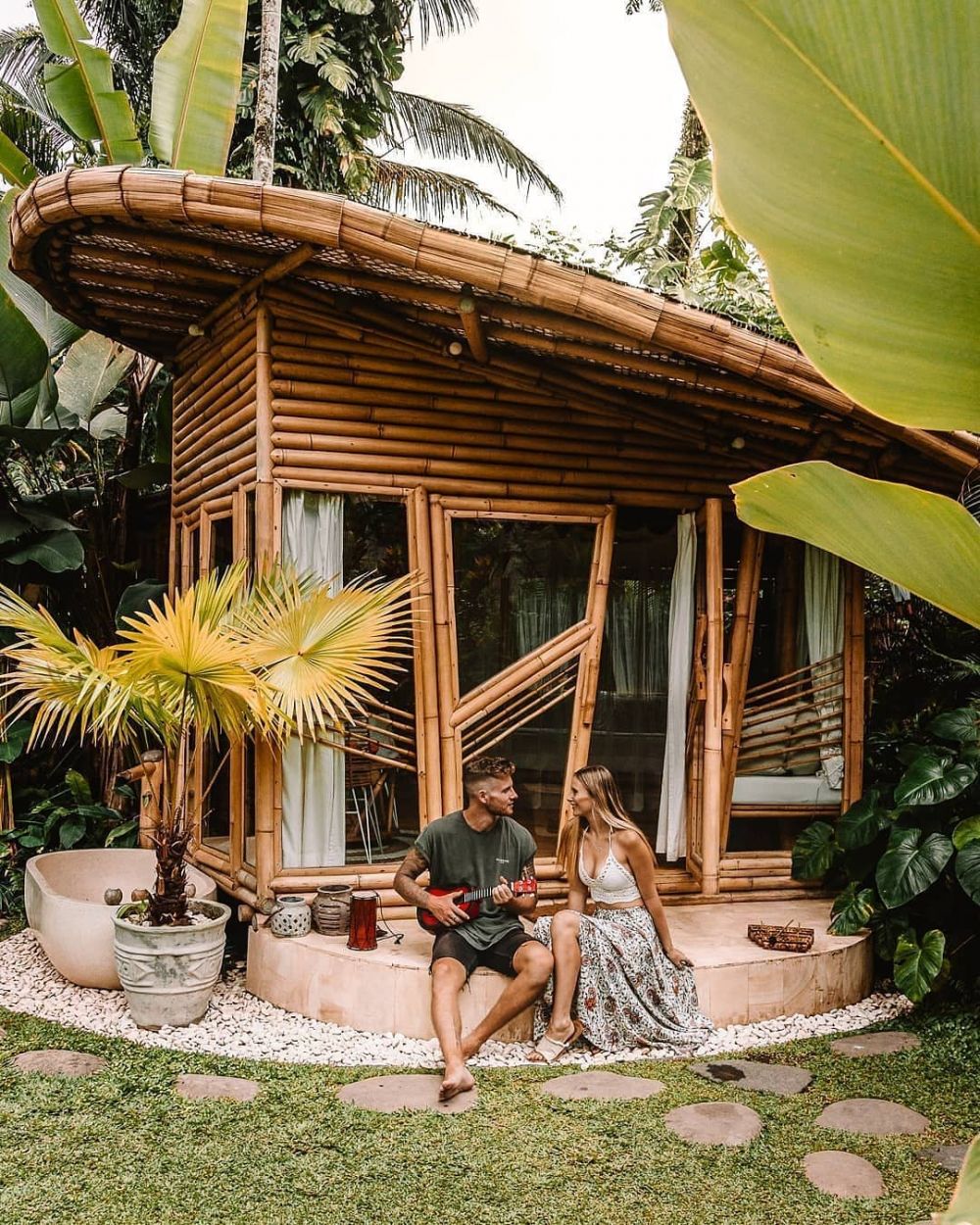 5 Rekomendasi Hotel dengan Konsep Unik di Bali, Seru buat Staycation!