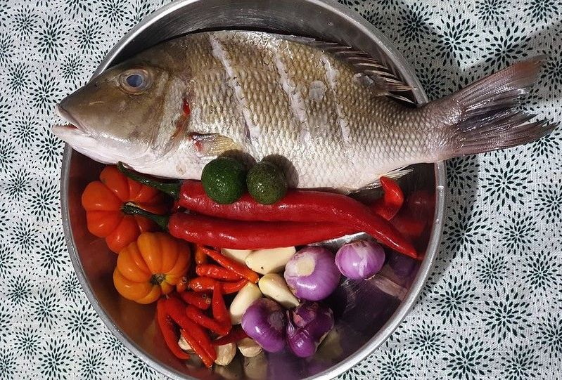 Resep Ikan Bakar Rica-rica, Pedasnya Nampol Banget! 