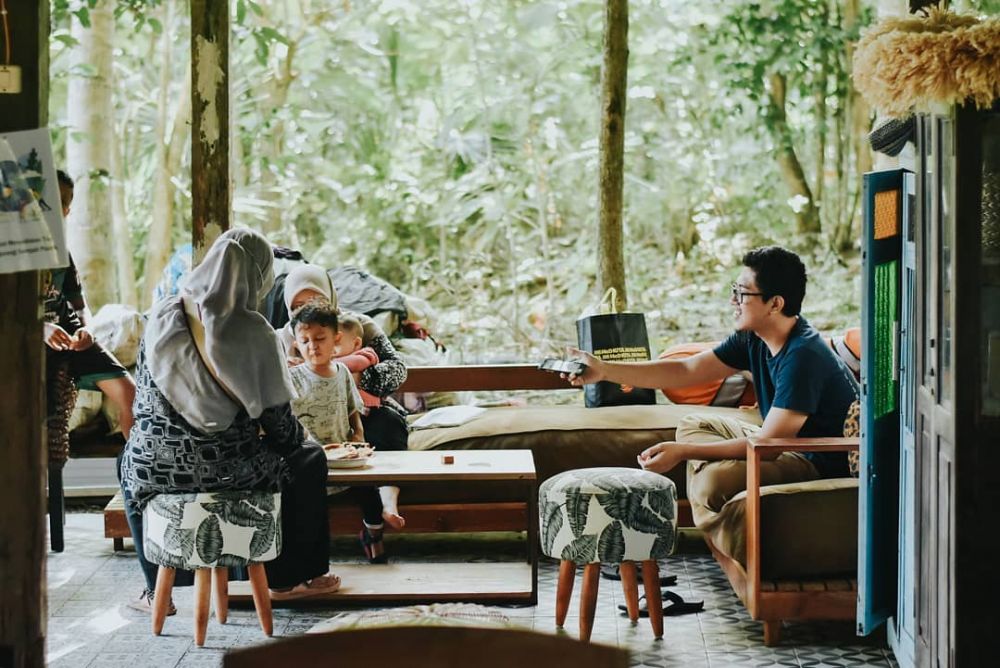 5 Rekomendasi Tempat Kulineran Sambil Piknik di Yogyakarta