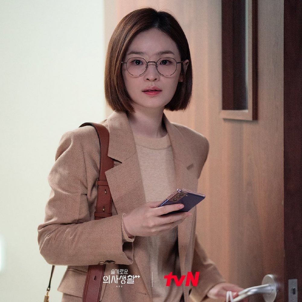 10 Aktris Korea Ini Tampil Kece dengan Rambut Pendek di Tahun 2021 