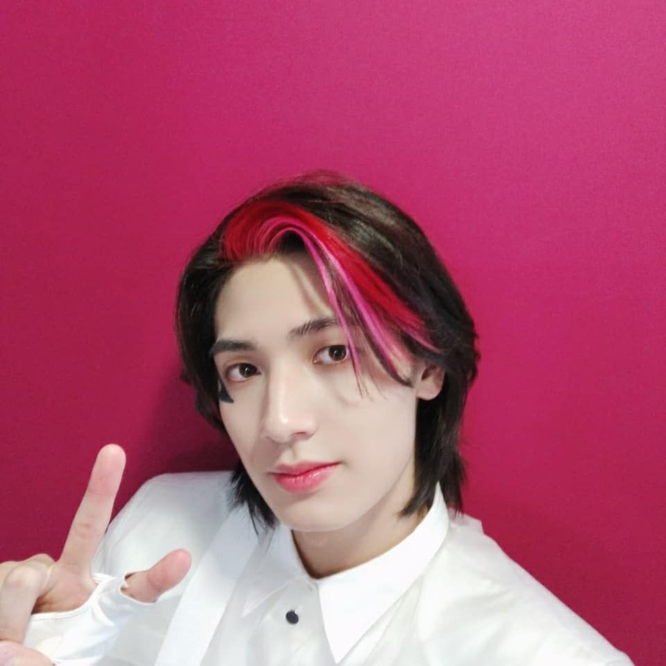 Bikin Para Noona Oleng! 9 Pesona dan Fakta Jooyeon Xdinary