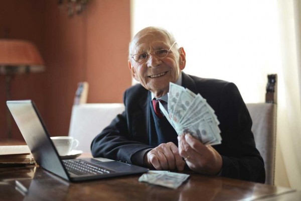 3 Pengelolaan Tunjangan Pensiun, Bangun Usaha untuk Passive Income