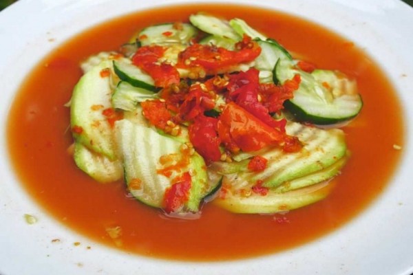 Cobain, Resep Rujak Kuah Pindang Khas Bali yang Pedas dan Menyegarkan